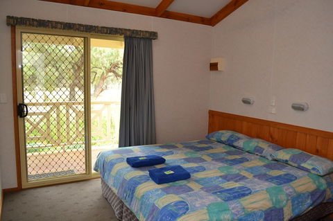 Euston Club Cabin Resort - Accommodation Mount Tamborine 1