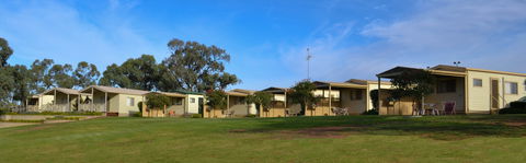 Euston Club Cabin Resort - Accommodation Mount Tamborine 0
