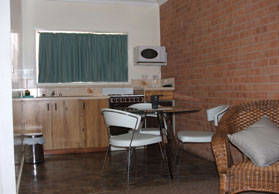 Gilgandra Lodge Motel - Accommodation Mount Tamborine 2