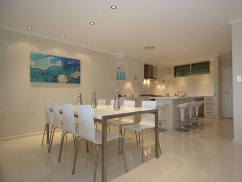 Hamilton Island Private Apartment - Poinciana - Accommodation Mount Tamborine 0