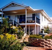 Lovering's Beach Houses - The Whitehouse Emu Bay - Accommodation Mount Tamborine