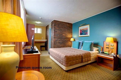 Matador Motor Inn - Accommodation Mount Tamborine 0