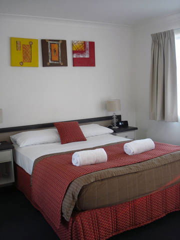 Oakey Motor Inn - Accommodation Mount Tamborine 1