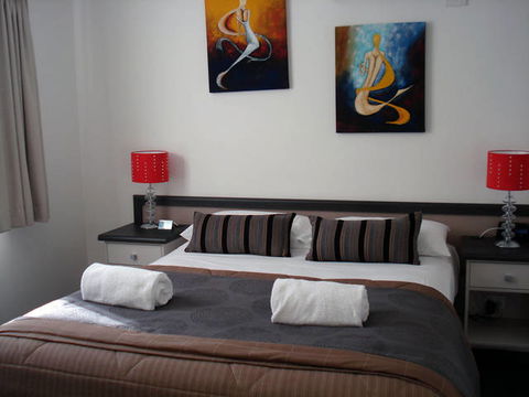 Oakey Motor Inn - Accommodation Mount Tamborine 0