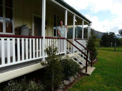Oaklea Bed And Breakfast & Cottages - Accommodation Mount Tamborine 0