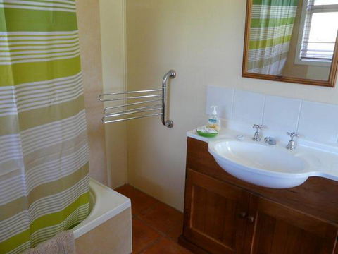 Oaklea Bed And Breakfast & Cottages - Accommodation Mount Tamborine 4