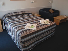 BEST WESTERN Bass And Flinders Motor Inn - Accommodation Mount Tamborine 0