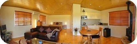 Scenic Rim View Cottages For Couples - Accommodation Mount Tamborine 0