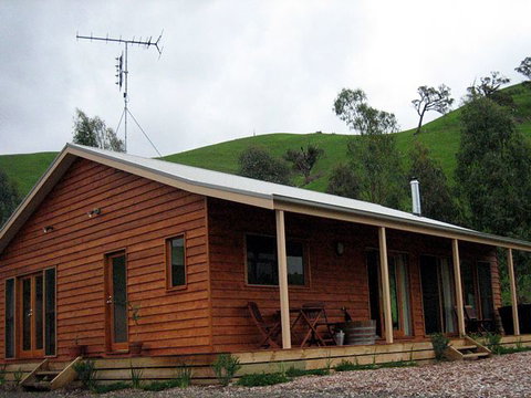Strath Valley View B And B - Accommodation Mount Tamborine 1