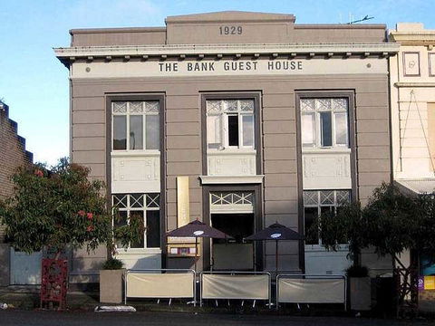 The Bank Guesthouse - Accommodation Mount Tamborine 1