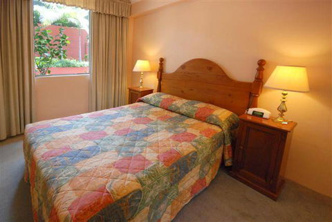 The Belmore All-Suite Hotel - Accommodation Mount Tamborine 3