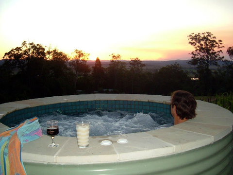 Wallaby Ridge Retreat - Accommodation Mount Tamborine 2