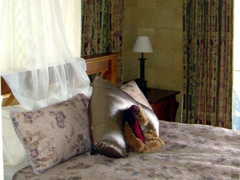 Wallaby Ridge Retreat - Accommodation Mount Tamborine 3