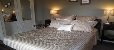 Welcome Cottage Executive Serviced Accommodation - Accommodation Mount Tamborine 4