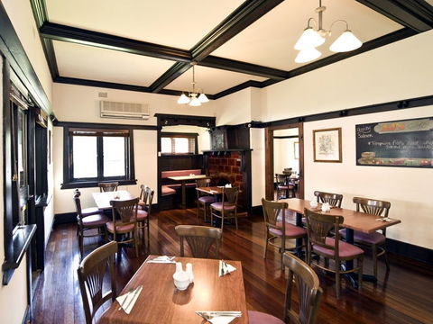 Wesley Lodge - Accommodation Mount Tamborine 4