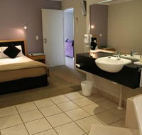 Windmill Motel and Reception Centre - Accommodation Mount Tamborine