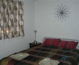 Tressies Museum And Caravan Park - Accommodation Mount Tamborine 2