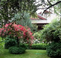 Allan Court Gardens Accommodation - Accommodation Mount Tamborine