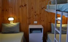 Holbrook Motor Village - Accommodation Mount Tamborine 1