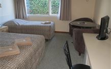 Bombala Maneroo Motel - Bombala - Accommodation Mount Tamborine 5
