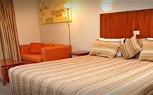 Euston Club Motel - Euston - Accommodation Mount Tamborine 1
