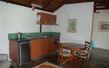 The Bushranger Hideaway - Accommodation Mount Tamborine 7