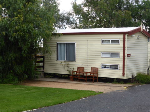 Peak Hill Caravan Park - Accommodation Mount Tamborine 0