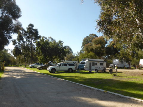 Peak Hill Caravan Park - Accommodation Mount Tamborine 3