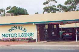 DONALD MOTOR LODGE - Accommodation Mount Tamborine 0