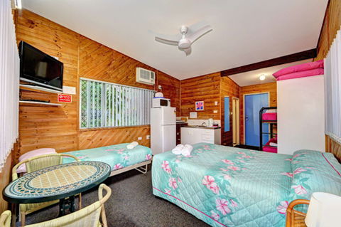 Bargara Gardens Motel And Holiday Villas - Accommodation Mount Tamborine 0