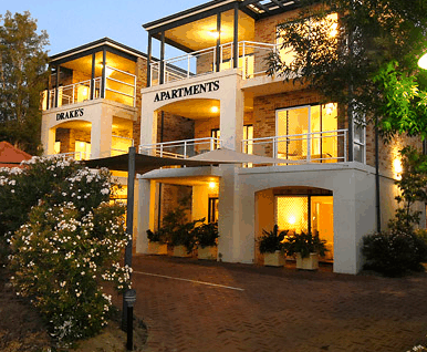 Drakes Apartments With Cars - Accommodation Mount Tamborine 3