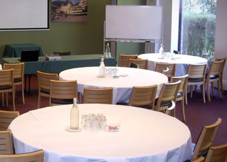 Best Western The Tudor Box Hill - Accommodation Mount Tamborine 2