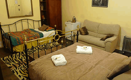 Edinburgh Gallery Bed And Breakfast - Accommodation Mount Tamborine 1