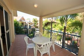 Beach Court Holiday Villas - Accommodation Mount Tamborine 4