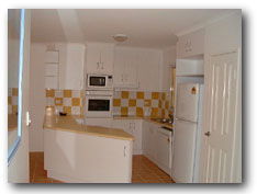 Beach Court Holiday Villas - Accommodation Mount Tamborine 5