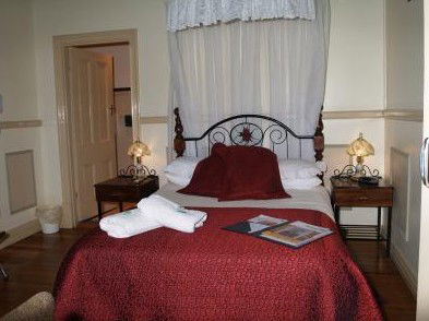 The Lodge Outback Motel - Accommodation Mount Tamborine 2