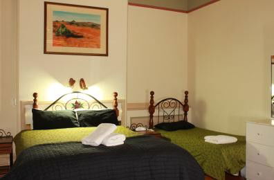 The Lodge Outback Motel - Accommodation Mount Tamborine 4