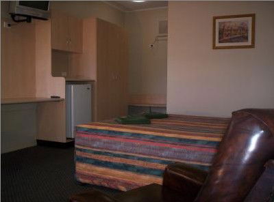 Gilgandra Motel - Accommodation Mount Tamborine 1