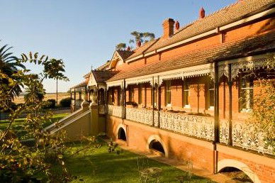 Wellington NSW Accommodation Mount Tamborine