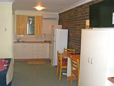 All Seasons Country Lodge - Accommodation Mount Tamborine 4