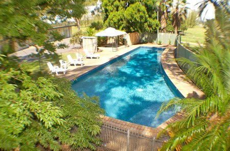 All Seasons Country Lodge - Accommodation Mount Tamborine 5