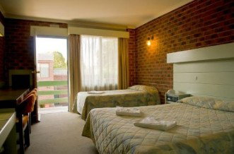 Lamplighter Motel And Apartments - Accommodation Mount Tamborine 2