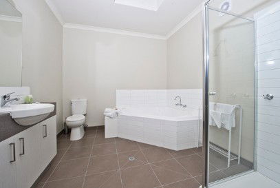 Moonlight Bay Resort - Accommodation Mount Tamborine 4