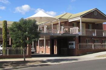Golf Links Motel - Accommodation Mount Tamborine 0