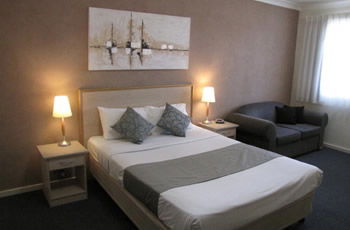 Golf Links Motel - Accommodation Mount Tamborine 1