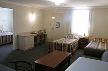 Golf Links Motel - Accommodation Mount Tamborine 4