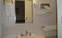 Warren Motor Inn - Warren - Accommodation Mount Tamborine 4