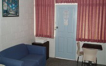 Warren Motor Inn - Warren - Accommodation Mount Tamborine 6