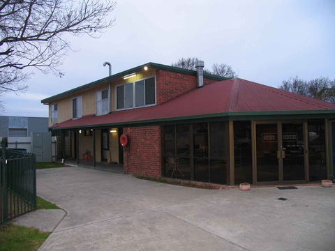 Albury-Wodonga YHA - Accommodation Mount Tamborine 1