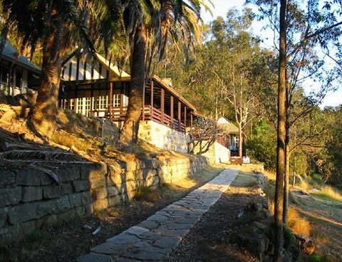 Sydney - Pittwater YHA - Accommodation Mount Tamborine 1